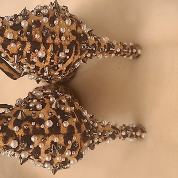 Nine West Leopard Patent Leather Peep Toe Platform Heels Size 7.5 - Picture 2 of 10